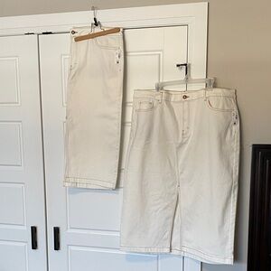 DC jeans cream coloured skirt NWTs 90% cotton some stretch multi pockets slit ft